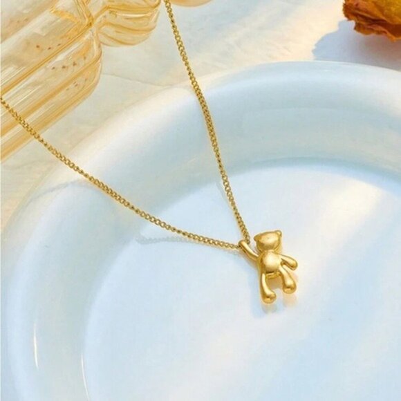 Delicate 18k Gold Plated Teddy Bear Necklace Stainless Steel - Picture 1 of 5